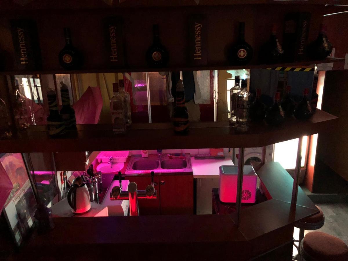 Whole Basement Former Pub2 For Stag Do, Men'S Cave Budapesta Exterior foto