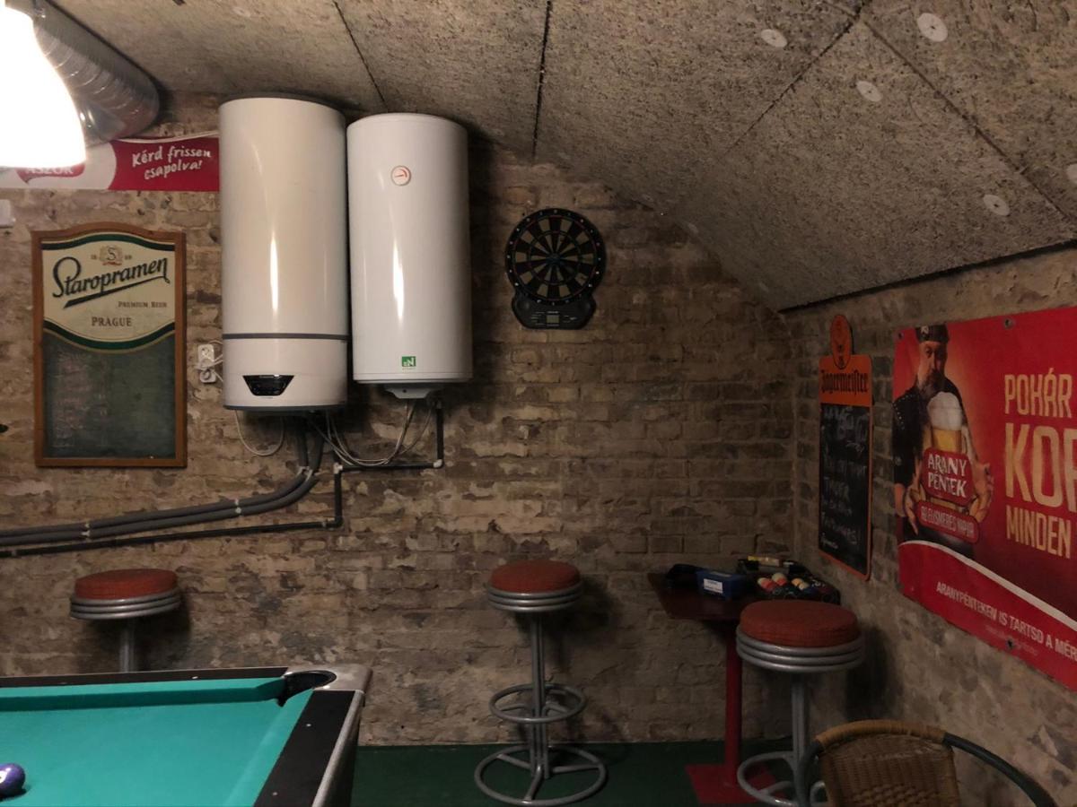 Whole Basement Former Pub2 For Stag Do, Men'S Cave Budapesta Exterior foto