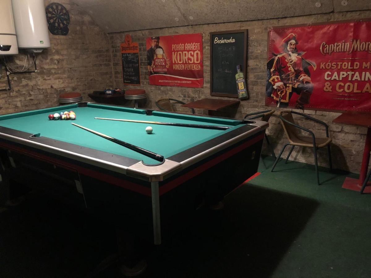 Whole Basement Former Pub2 For Stag Do, Men'S Cave Budapesta Exterior foto